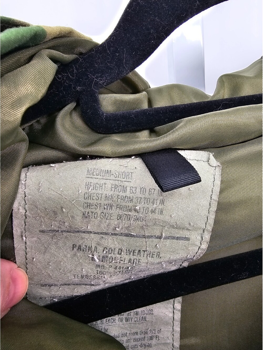 US Military Jacket Mens Medium Green Woodland Camo Cold Weather Parka Full Zip - Picture 3 of 4
